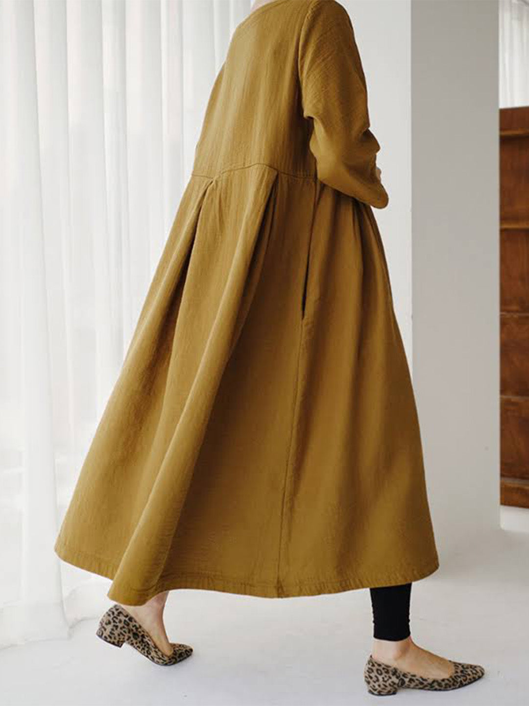 Abito lungo da donna Cielo: lino leggero, comfort naturale e stile minimalista ed elegante 