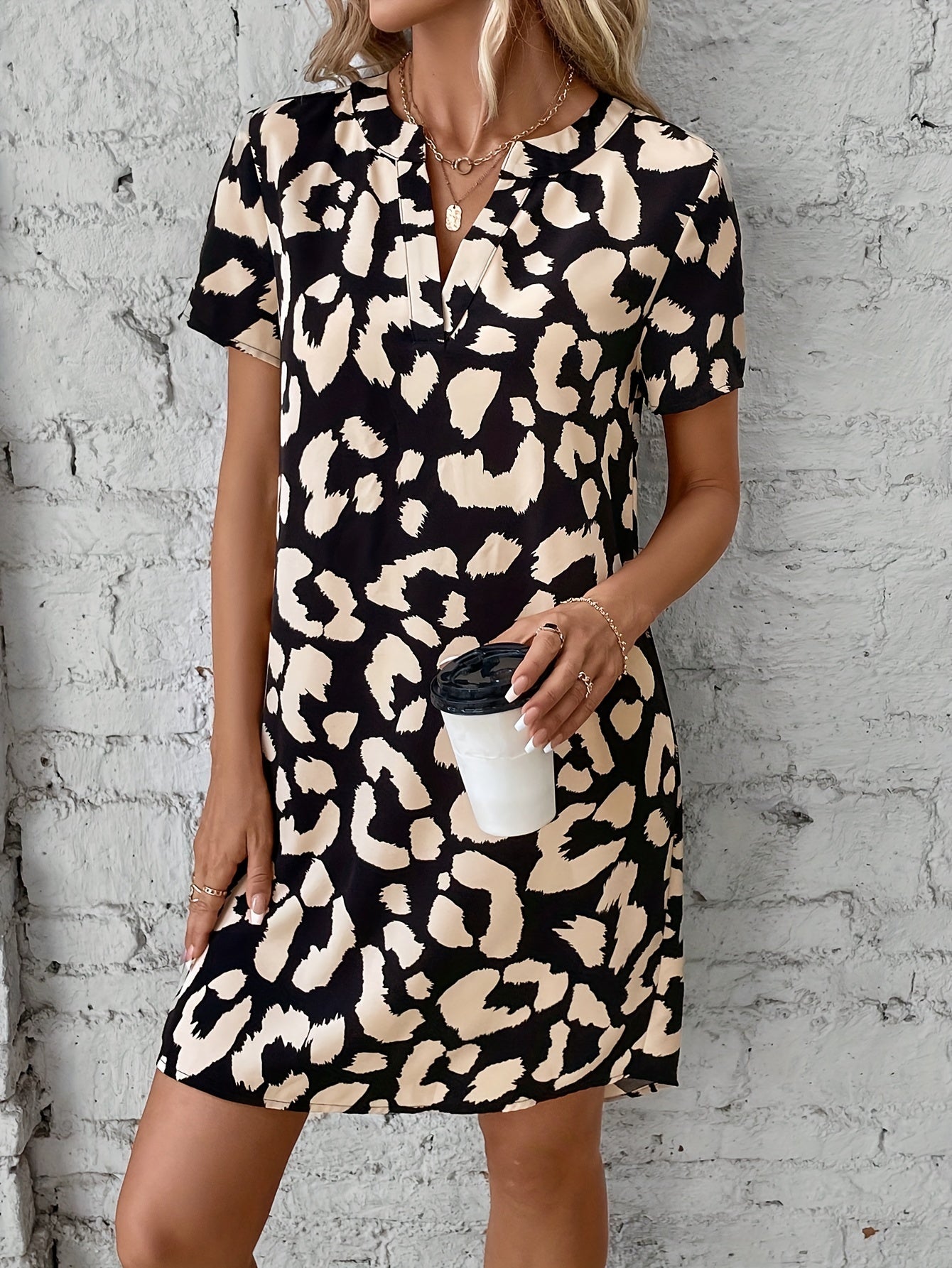 Abito estivo da donna Jayla - Abito midi in poliestere leggero con un look estivo colorato