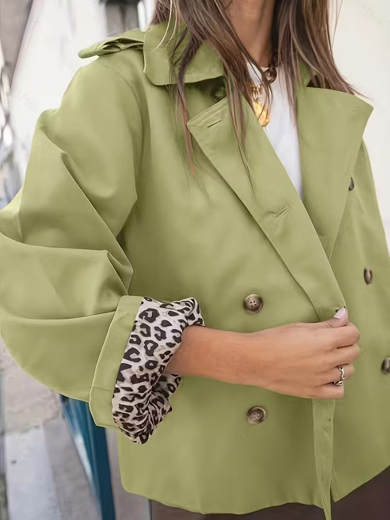 Trench corto da donna Georgia – Giacca strutturata per la mezza stagione con chiusura a bottoni e fodera stampata