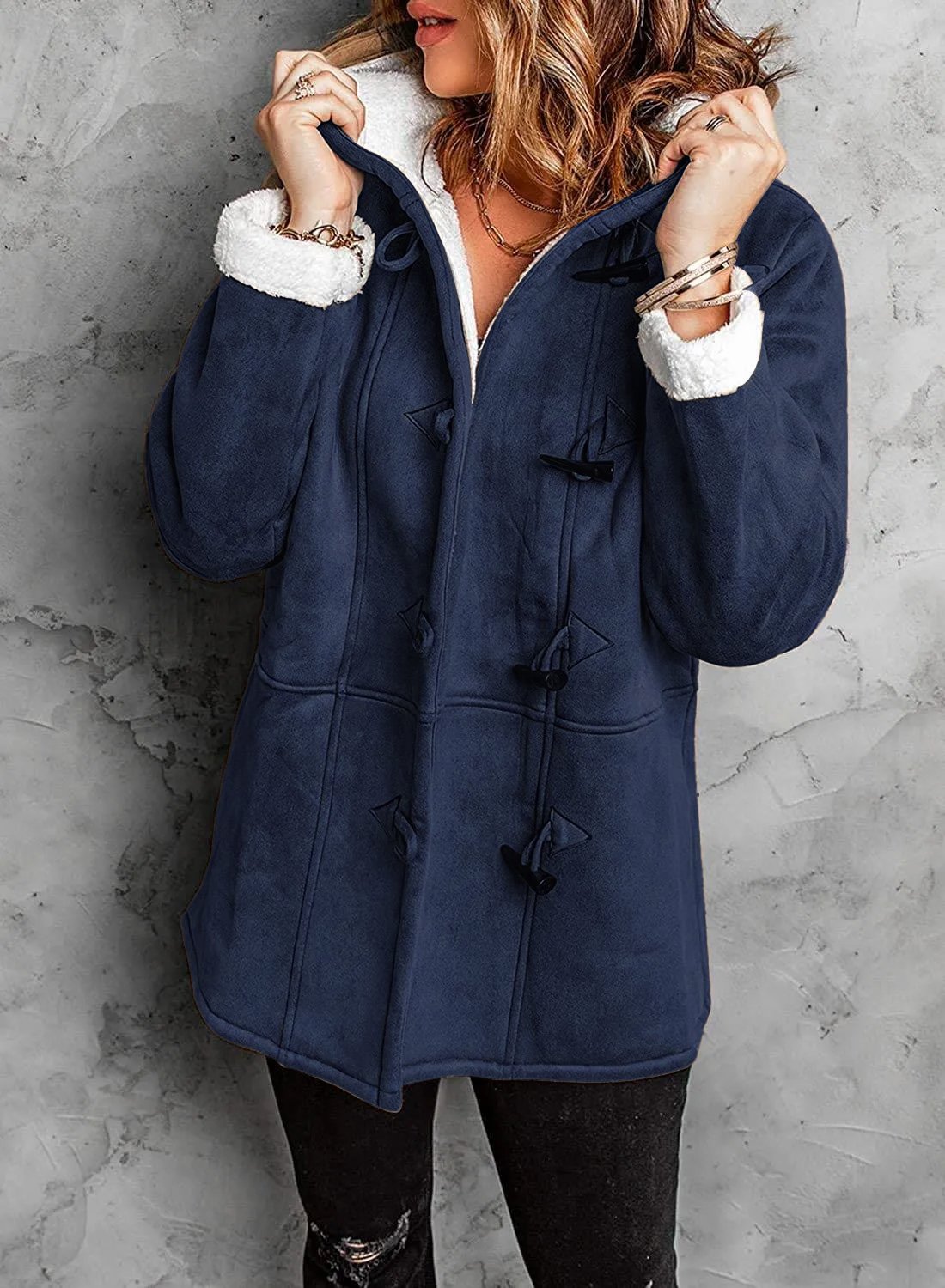 Kiara Manteau Femme en Daim – Élégant Manteau à Capuche Chaud et Confortable pour l’Hiver
