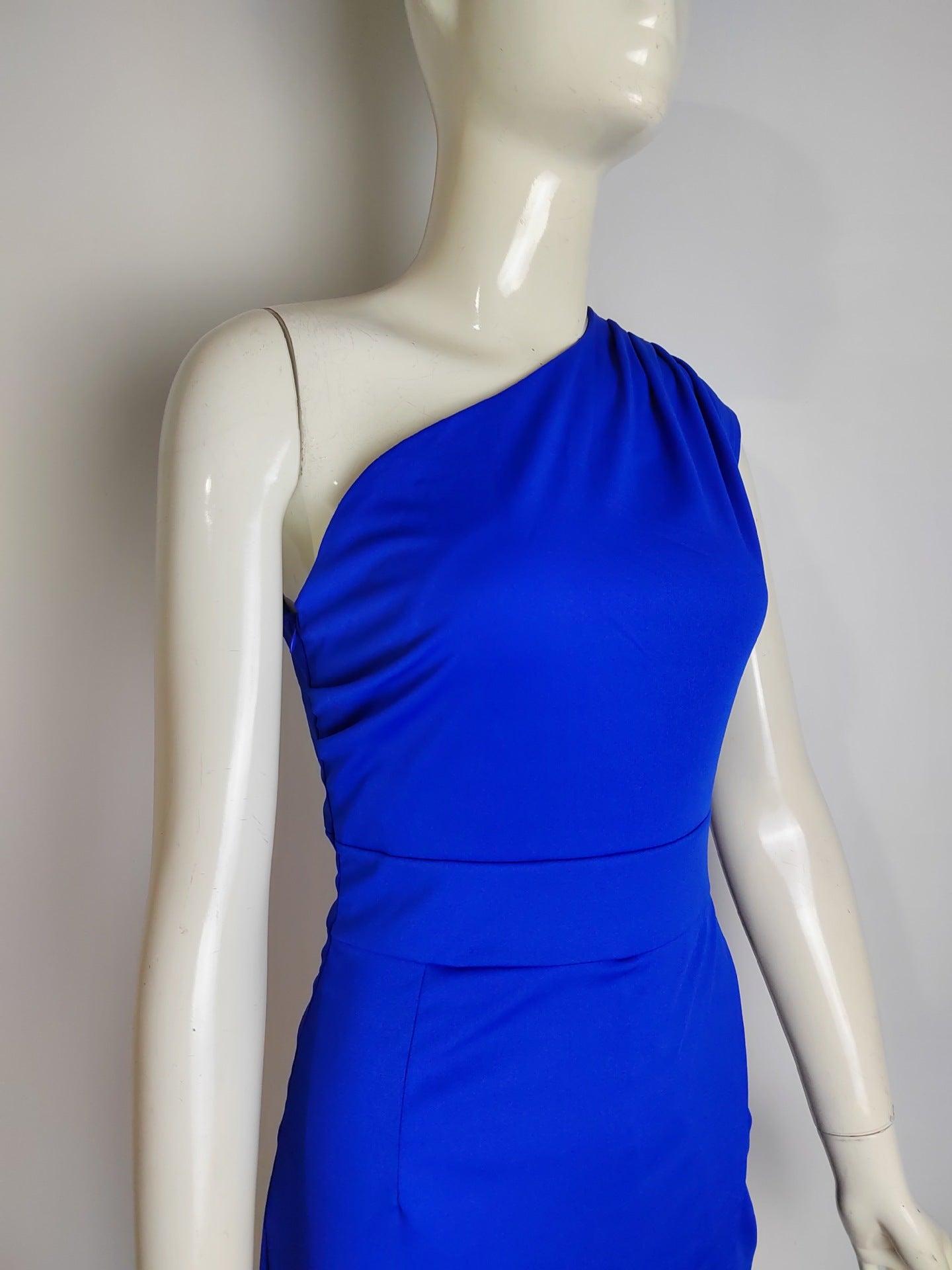 Abito da sera da donna Clarissa - Monospalla, scollo asimmetrico, spacco alto - Abito elegante e aderente per eventi formali