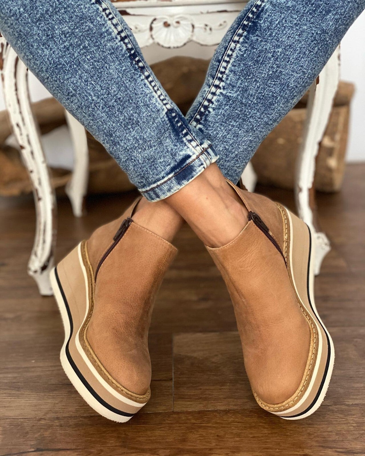 Athena Chaussures Femme – Chaussures Orthopédiques Élégantes & Confortables Fait Main