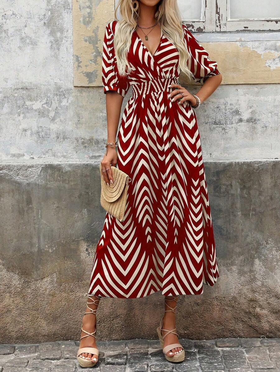 Abito lungo da donna Charlie - Con cintura, stampa grafica chic e vestibilità moderna