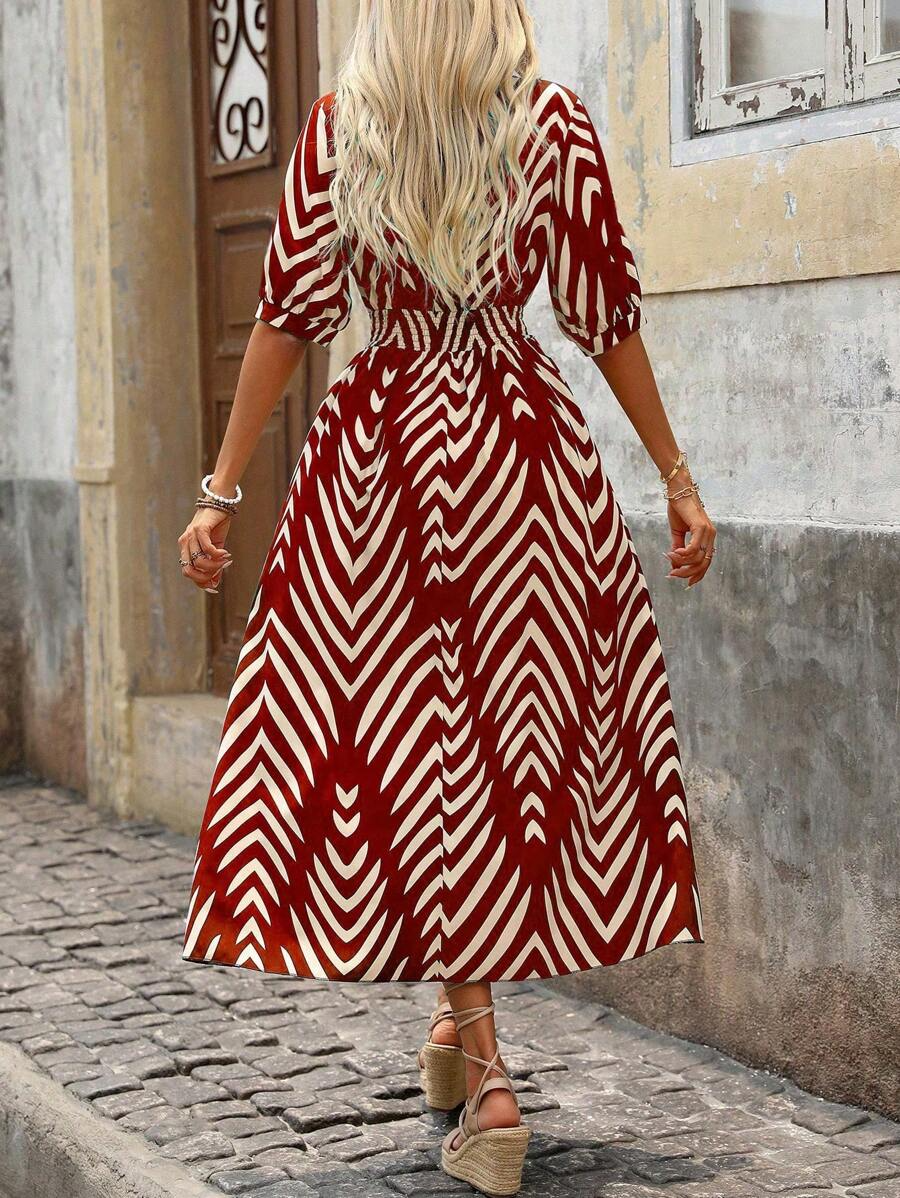 Abito lungo da donna Charlie - Con cintura, stampa grafica chic e vestibilità moderna