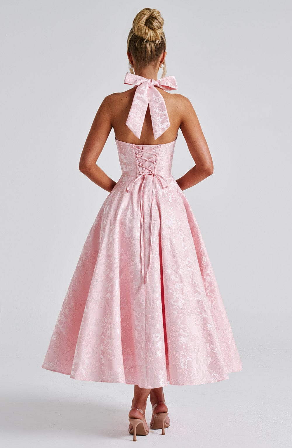 Abito midi da donna Iris – Abito senza schienale in jacquard floreale con corpetto aderente e gonna svasata