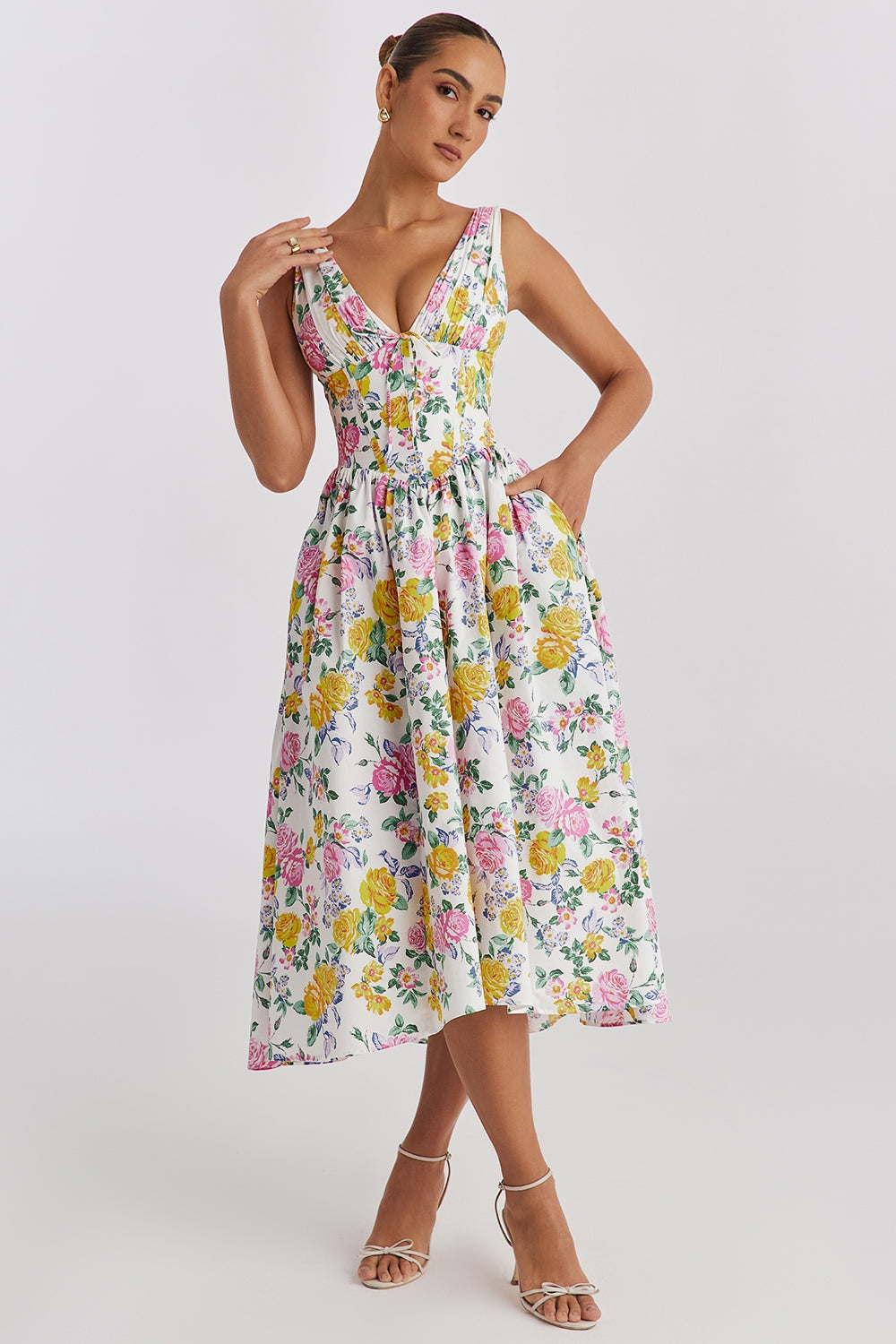 Abito estivo da donna Mika – Elegante abito floreale con vestibilità aderente e pratiche tasche