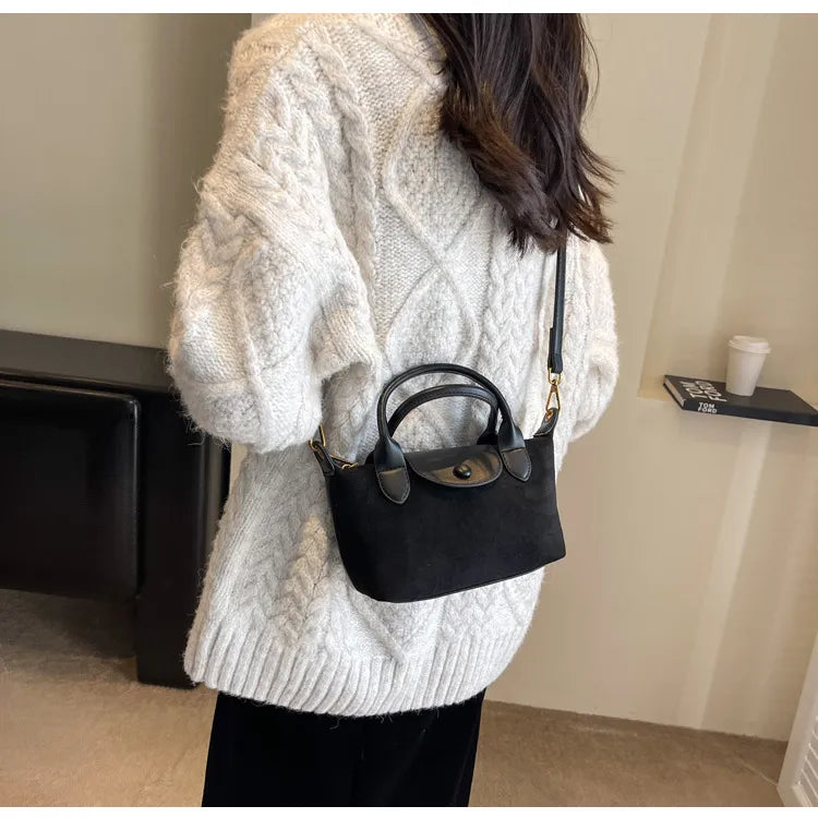 Gemma Sac à Main Femme – Sac Similicuir Compact avec Bandoulière Réglable & Détails Dorés