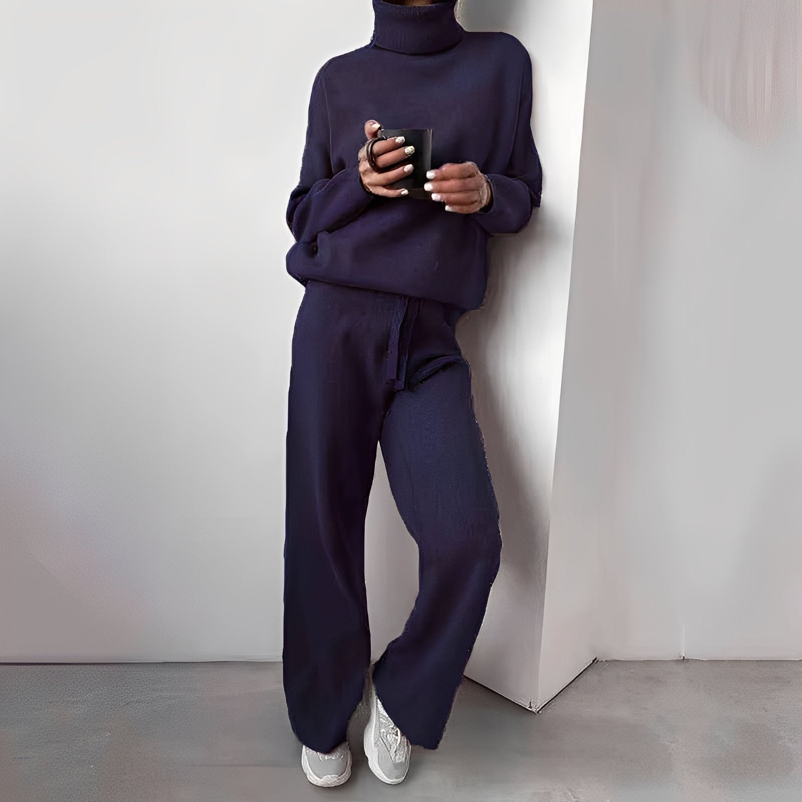 Kimberlee női garbós otthoni öltözet – puha és kényelmes kétdarabos szett modern szabással