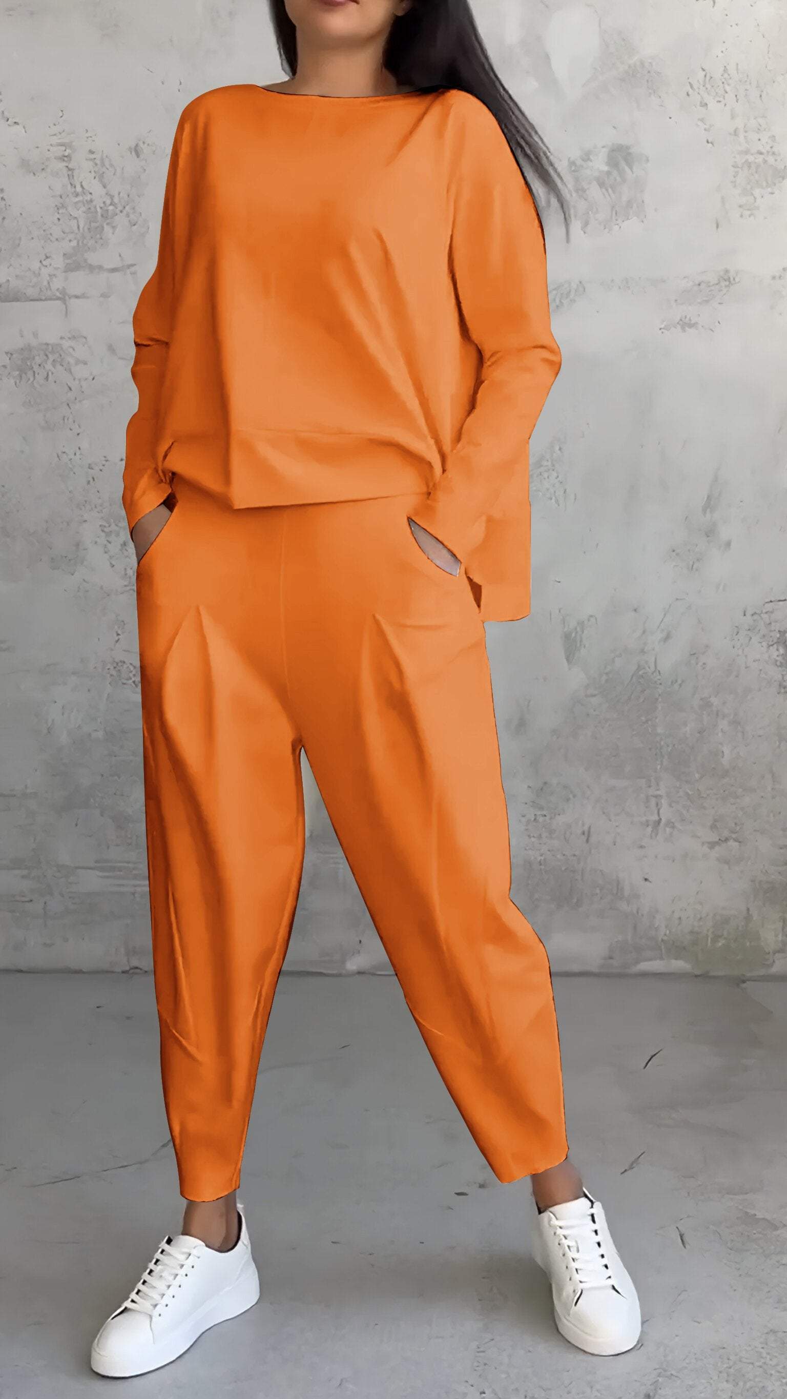 Completo da donna Emilie - Completo girocollo in spandex comodo ed elegante con stile moderno