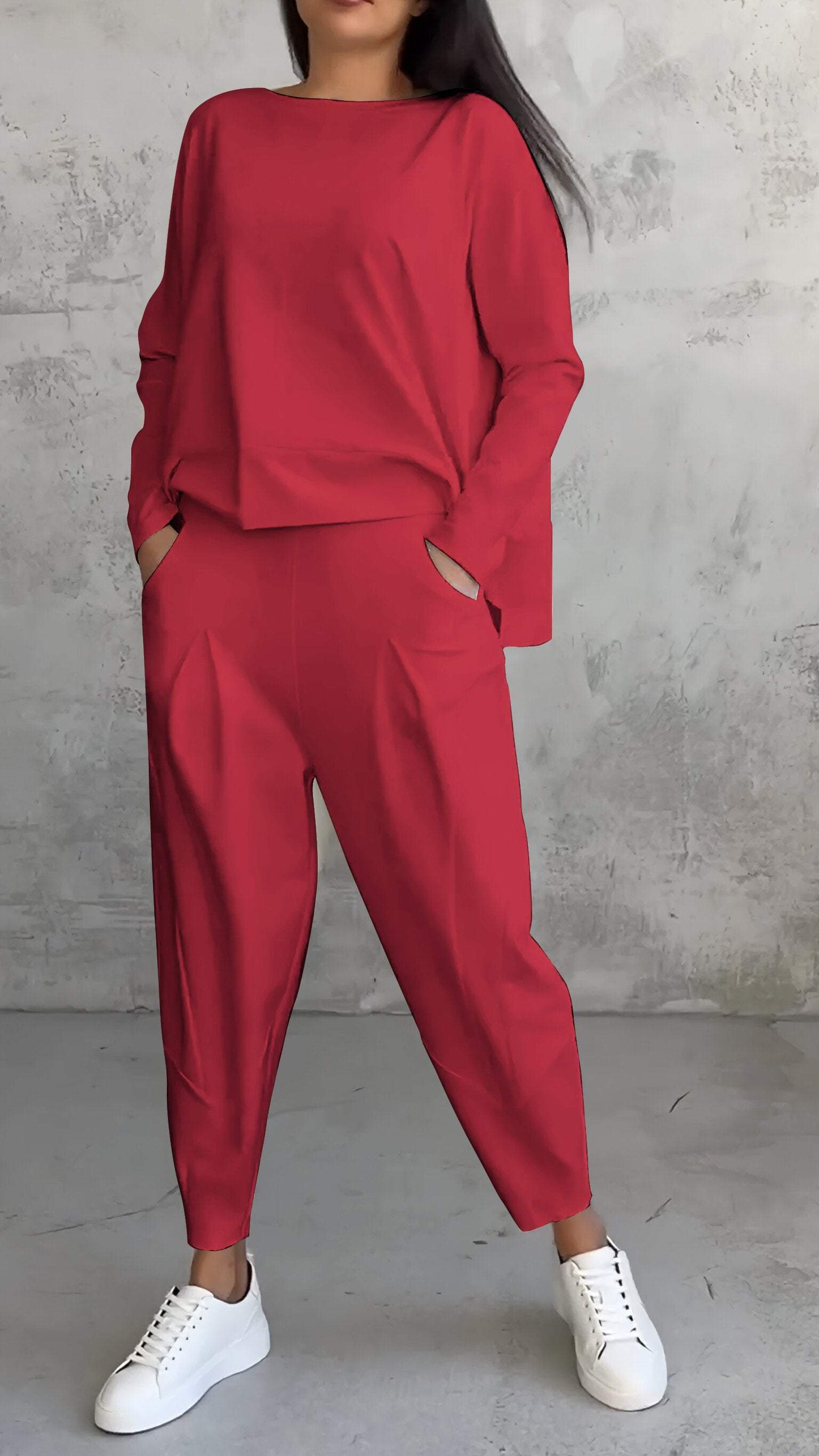 Completo da donna Emilie - Completo girocollo in spandex comodo ed elegante con stile moderno