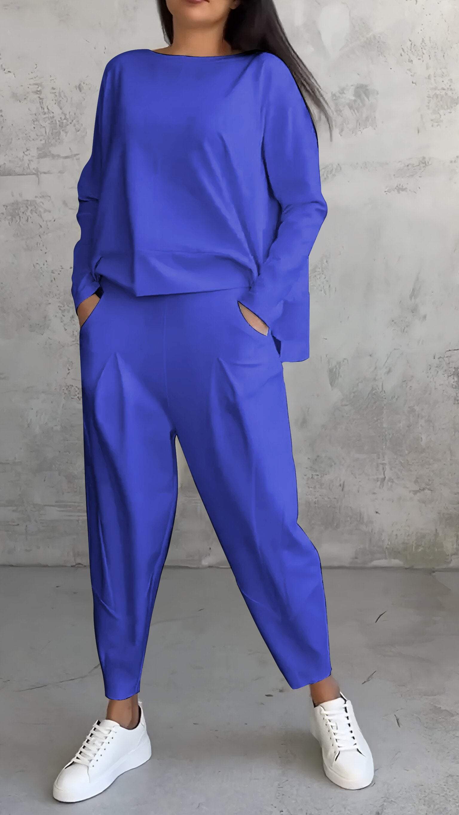Completo da donna Emilie - Completo girocollo in spandex comodo ed elegante con stile moderno