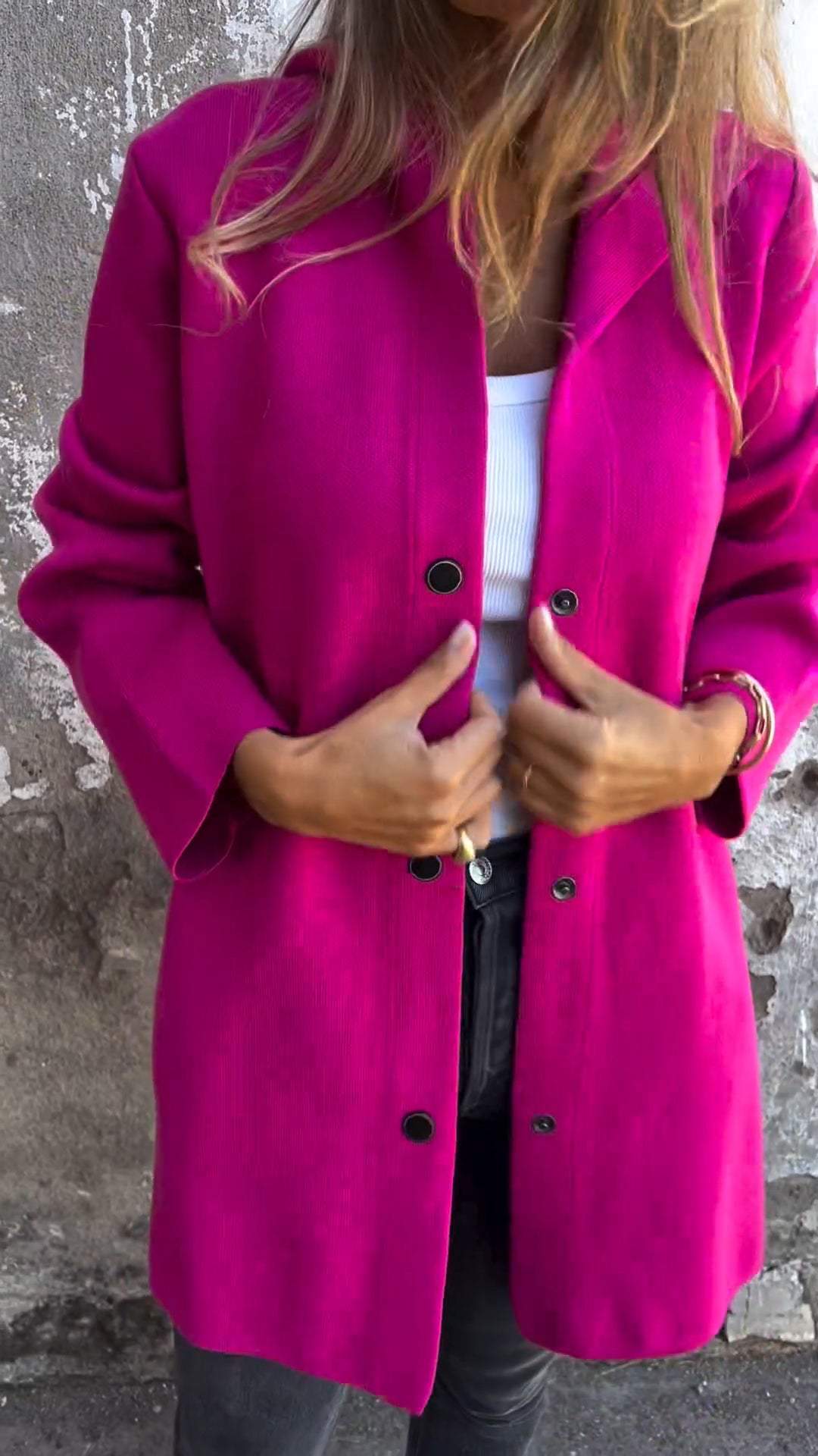 Giacca lunga con cappuccio Kathryn: leggera ed elegante, perfetta per la stagione di transizione femminile