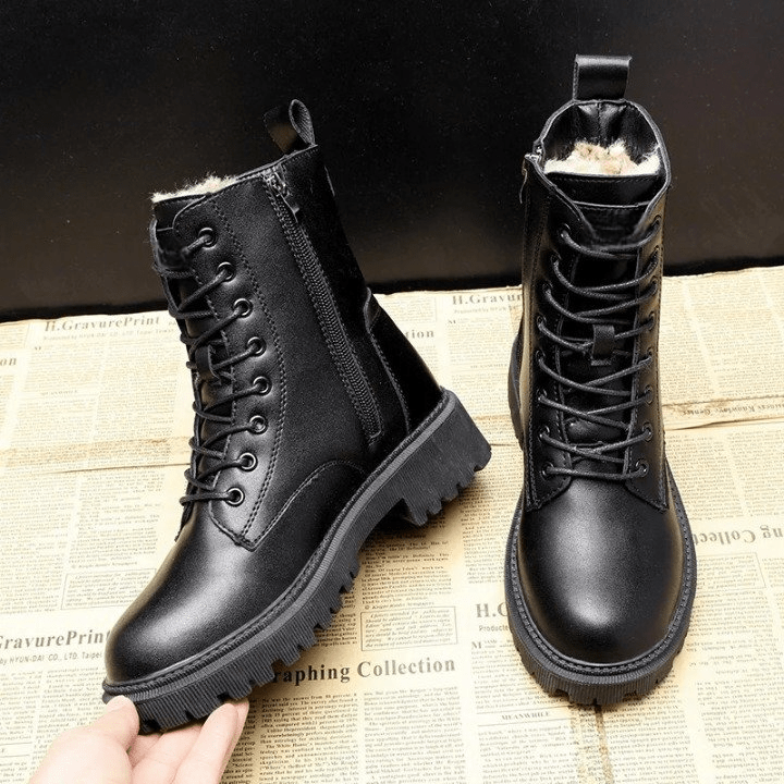 Lola Bottes d’Hiver Femme – Noires de Luxe, Antidérapantes, Chaudes & au Design Britannique Élégant