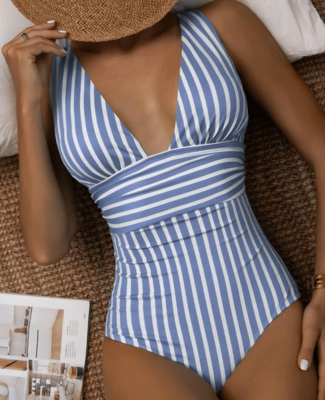 Costume da bagno da donna Marvella - Elegante costume da bagno a righe con taglio aderente e design moderno