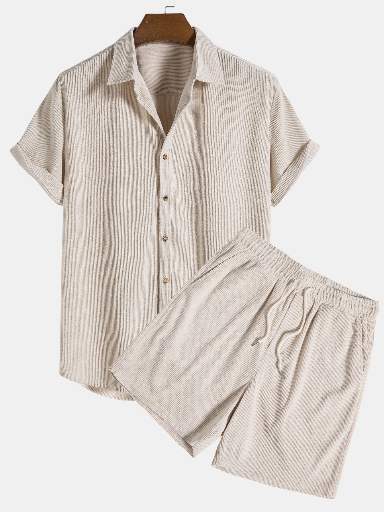 Completo polo e pantaloncini da uomo Kareem: tessuto traspirante, vestibilità aderente e comfort estivo