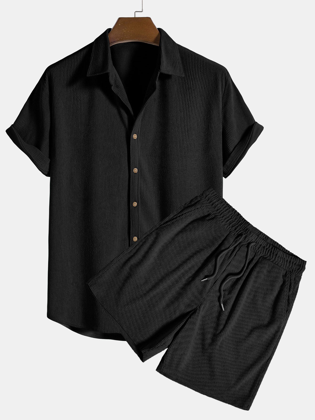 Completo polo e pantaloncini da uomo Kareem: tessuto traspirante, vestibilità aderente e comfort estivo