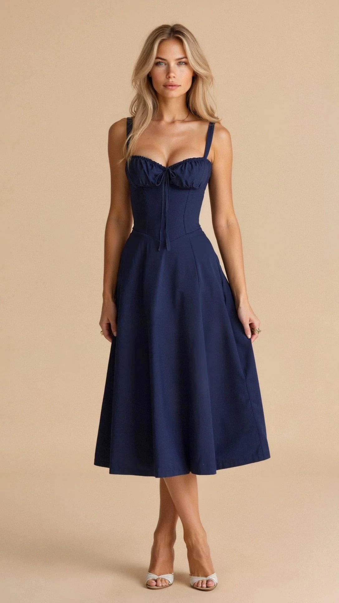 Abito lungo da donna Isabella - Abito senza spalline con schiena allacciata, scollo a cuore e gonna con spacco e tasche