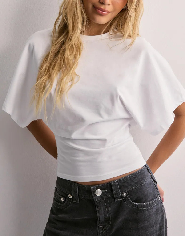T-shirt da donna Isabelle – T-shirt elegante con maniche svasate e vestibilità aderente