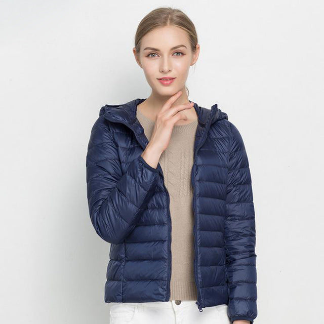 Autumn Doudoune Femme Légère – Veste Mi-Saison avec Capuche & Confort Quotidien