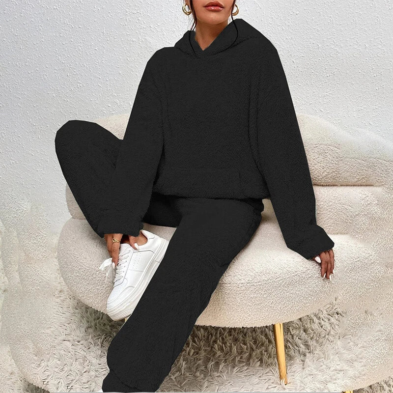 Sloane Ensemble Femme – Pyjama en Polaire Douce avec Capuche & Pantalon Ample pour l’Hiver