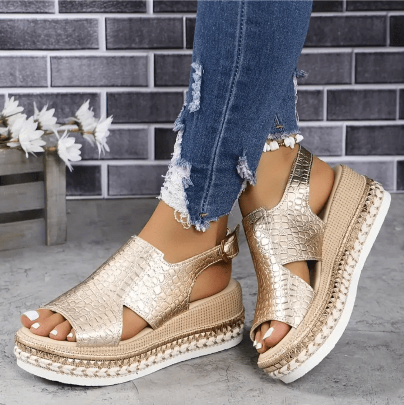 Sandali da donna Meena: comode espadrillas con cinturino regolabile e suola stabile