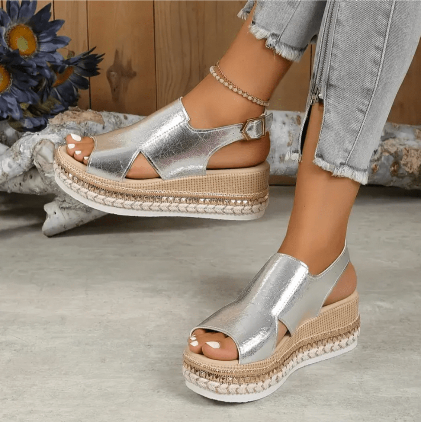 Sandali da donna Meena: comode espadrillas con cinturino regolabile e suola stabile