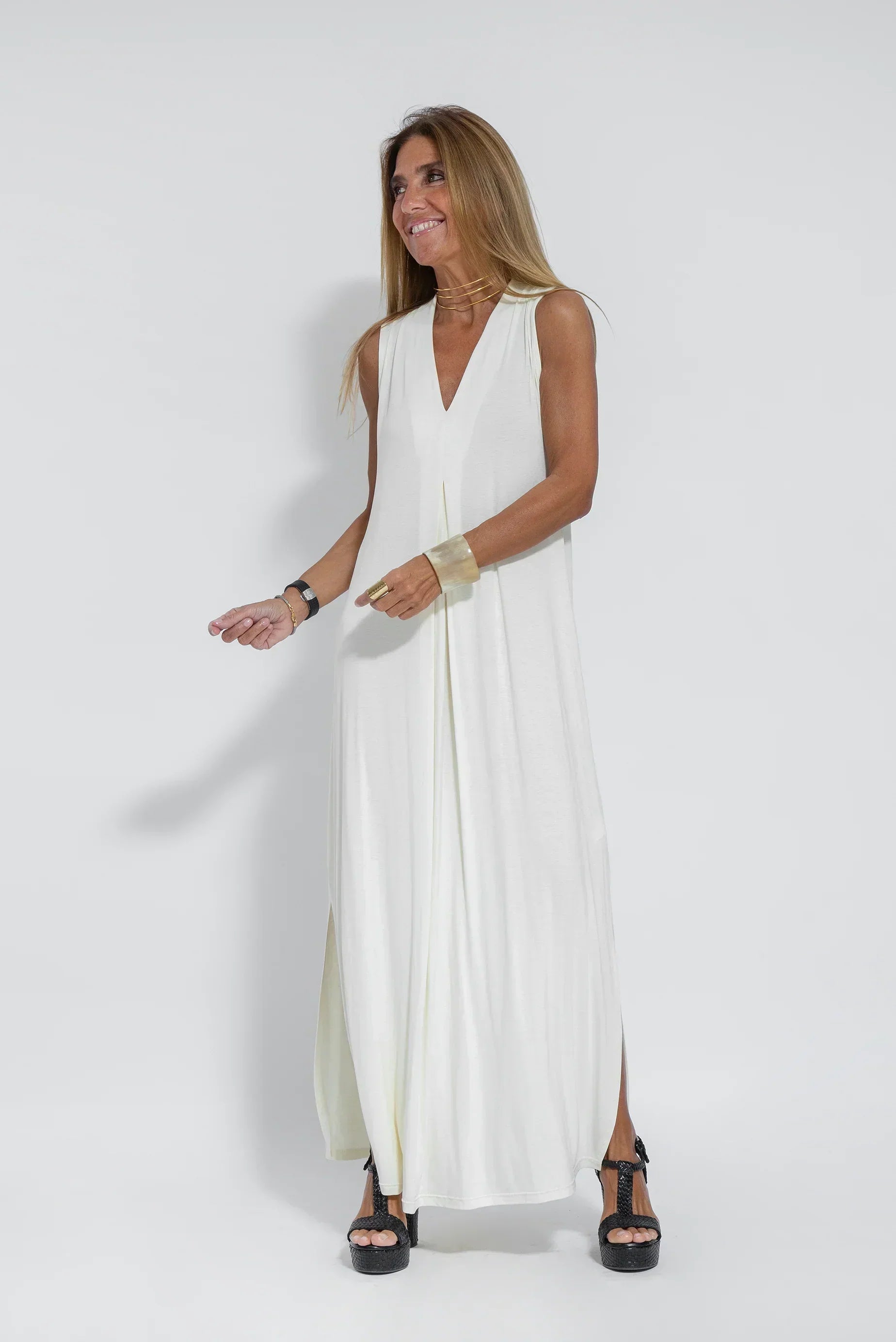 Completo da donna Ayania: elegante abito e gilet in cotone con vestibilità aderente ed effetto tubino