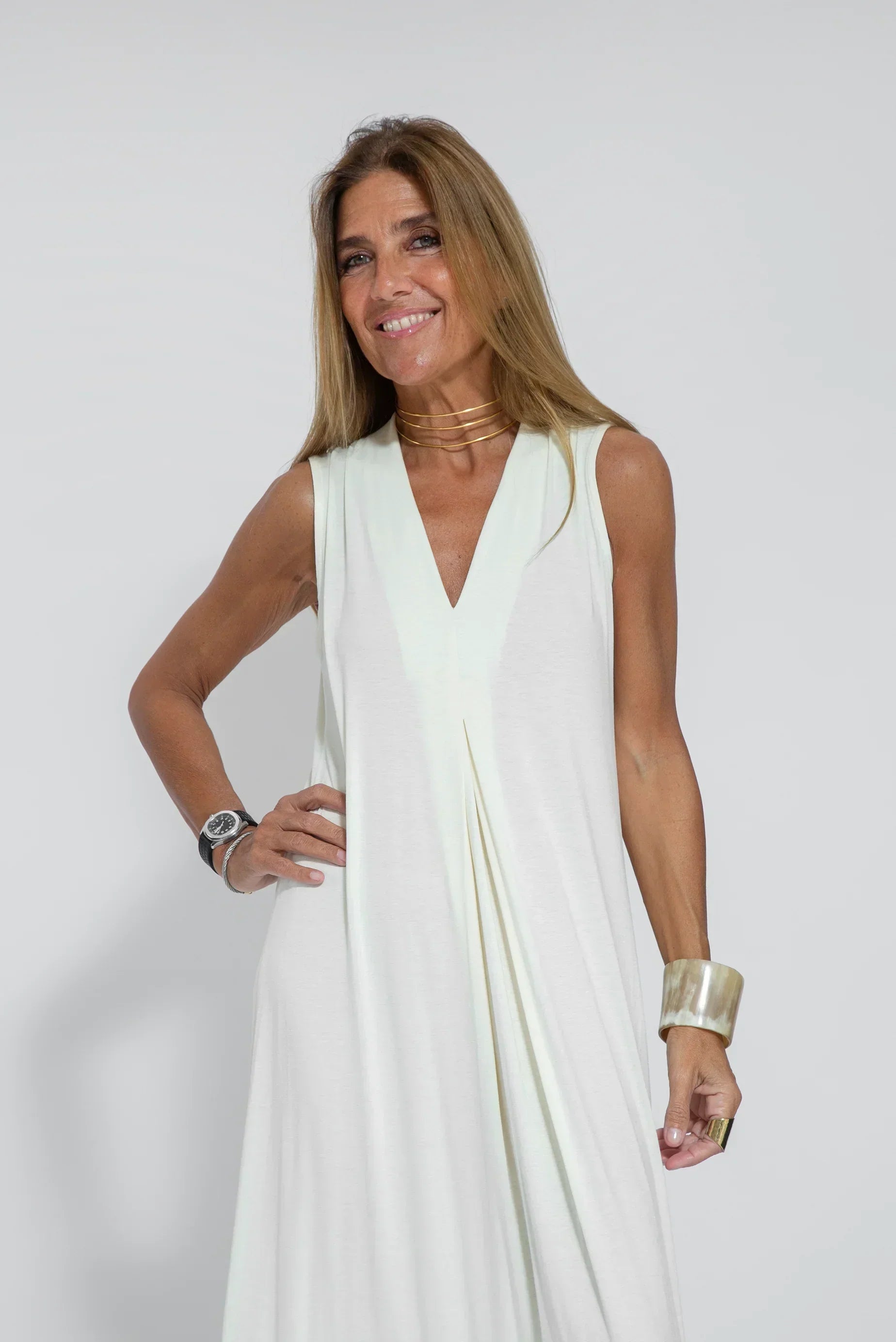 Completo da donna Ayania: elegante abito e gilet in cotone con vestibilità aderente ed effetto tubino