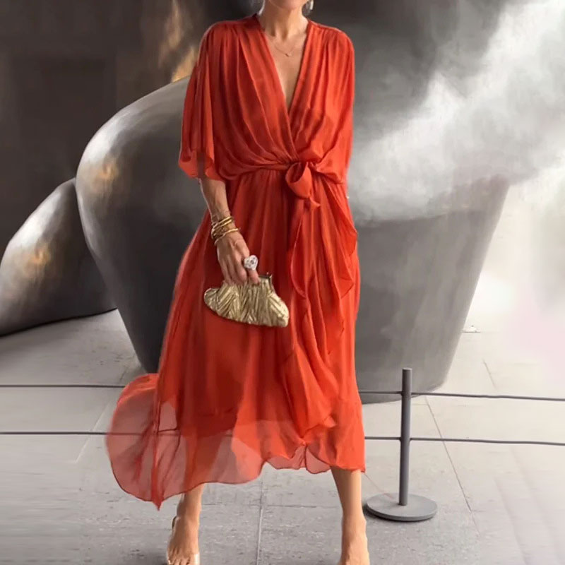 Abito avvolgente da donna Aceline: scollo a V profondo e cintura in vita per una vestibilità elegante e valorizzante