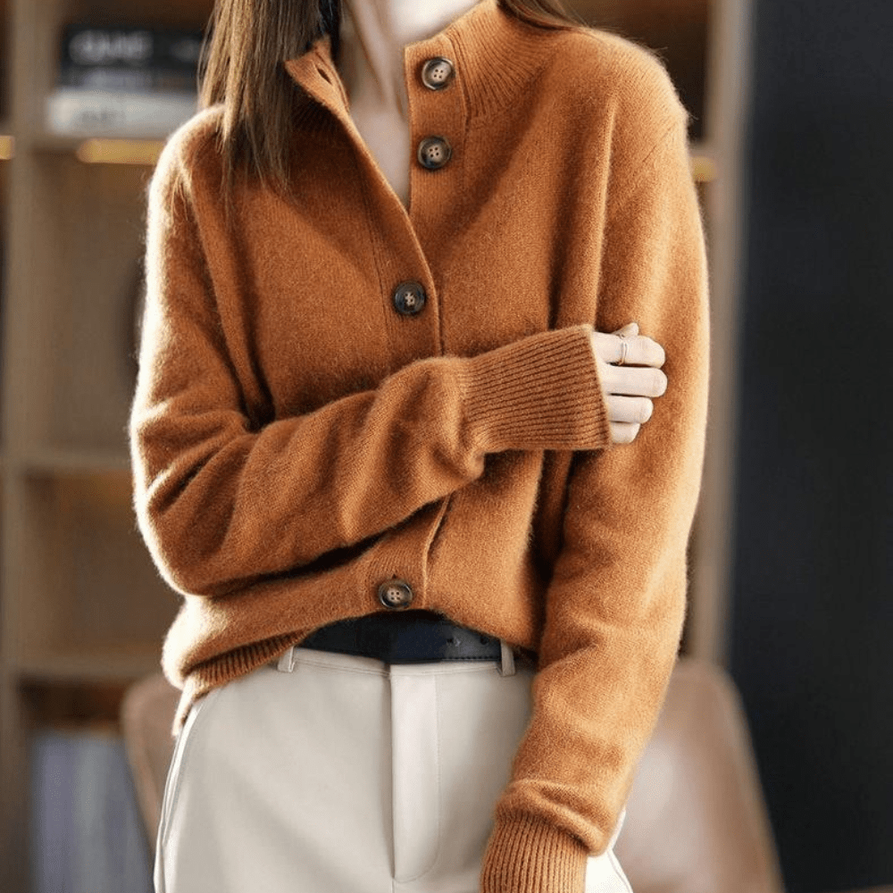 Marcy Cardigan Woman – Soft Knit with Collar, Elegant Buttoning & Comfortable Fit